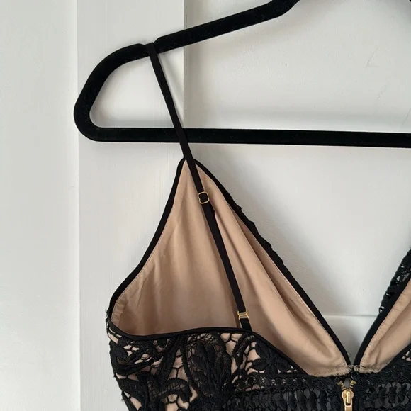 Saylor Fringe Embroidery Black Lace Dress Size M - Picture 9 of 11